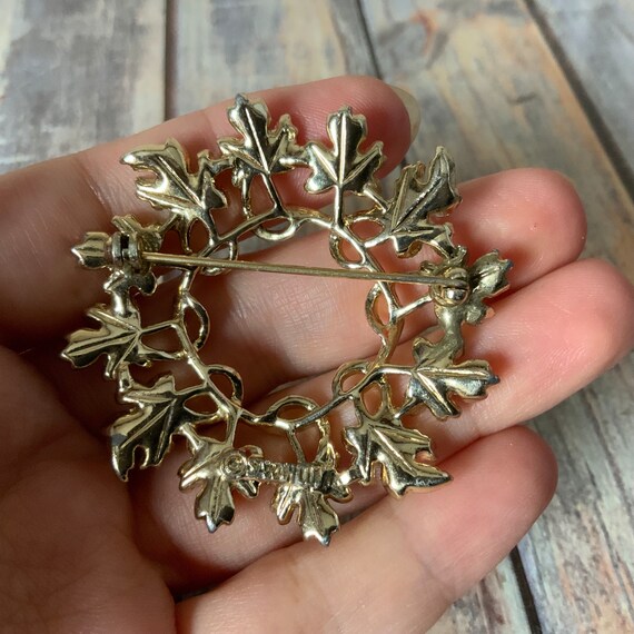 Mixed Metal Sarah Coventry Oak Leaf Circle Brooch - Etsy Singapore