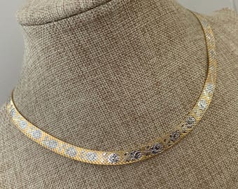 Vintage Mixed Metal Floral Choker Necklace Gold & Silver Tone Rose Pattern Collar 17 Inch