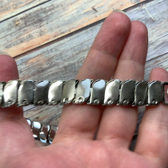 Signed Napier wavy puffy link bracelet in silver … - image 7