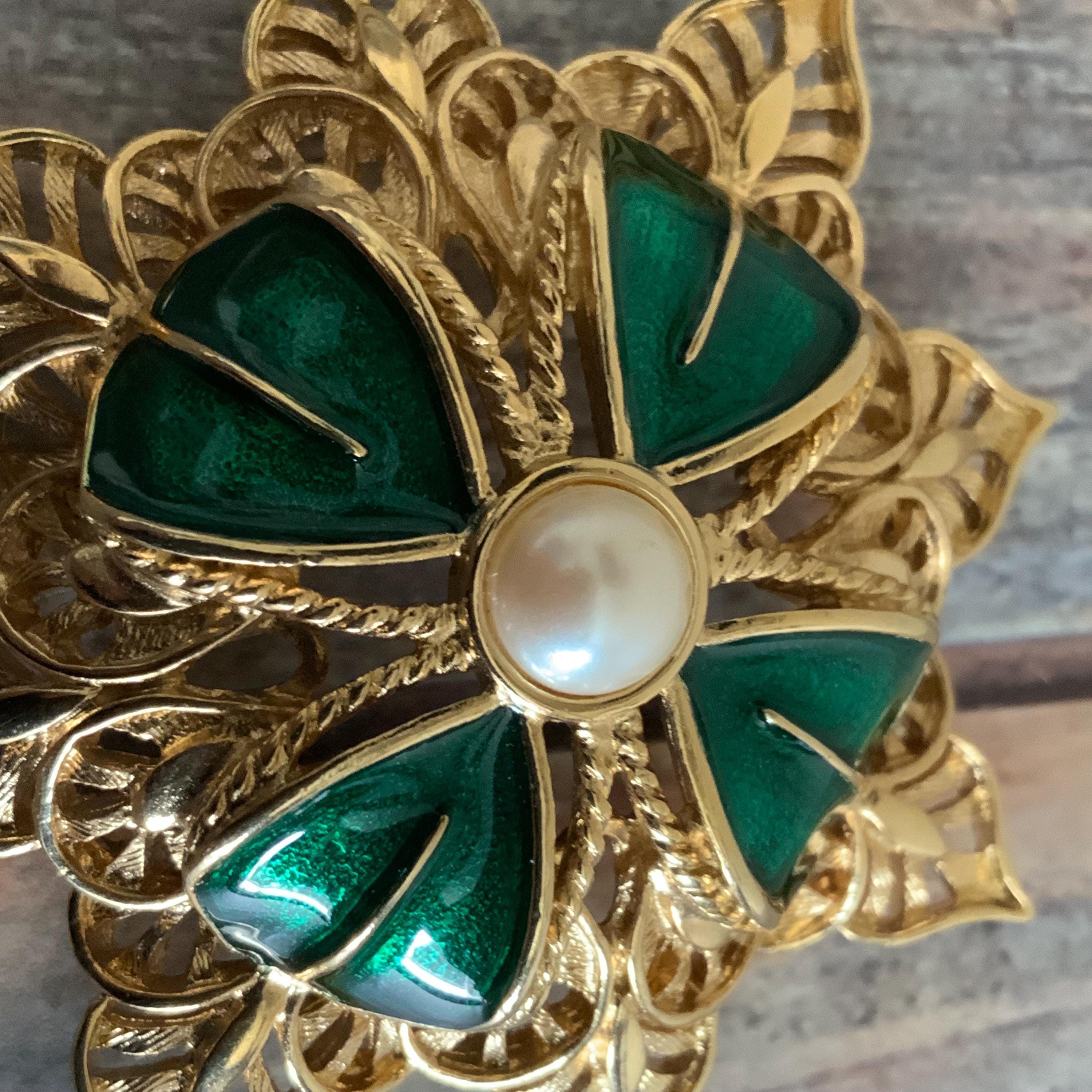 ✾US❃Vintage✾MONET✾ブローチ monet-gold-layered-red-enamel-