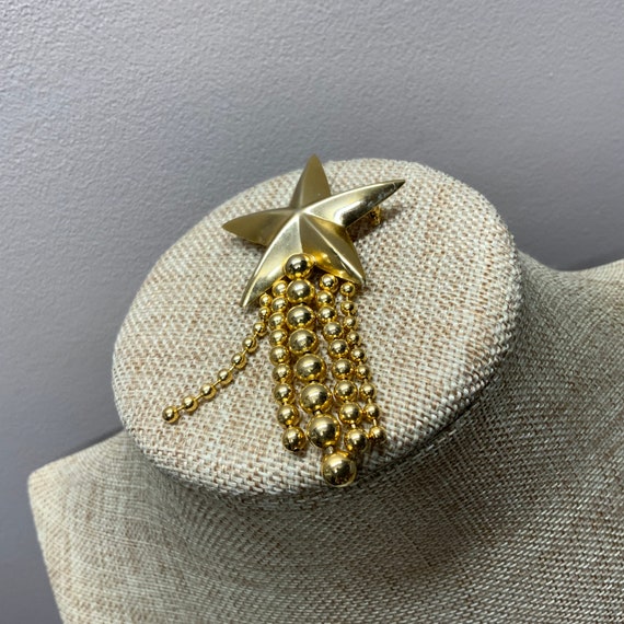 Vintage gold tone 1980s bead dangle star brooch - image 4