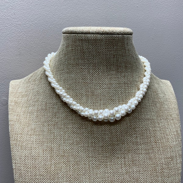 Vintage signed NAPIER torsade faux pearl beaded necklace