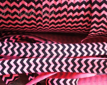 1 meter - zwarte chevron en zalm - 5/8 gevouwen elastiek - vouwelastiek - elastiek op maat gesneden - glanzend elastiek - elastische rand