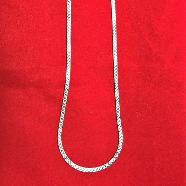 Vintage Sterling Silver Flat Herringbone Chain necklace, Beautiful light reflecting style, Never been worn, estate sale find, 16 inch chain