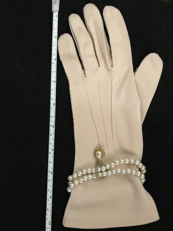 Vintage Off White Movie Star gloves, good conditi… - image 6