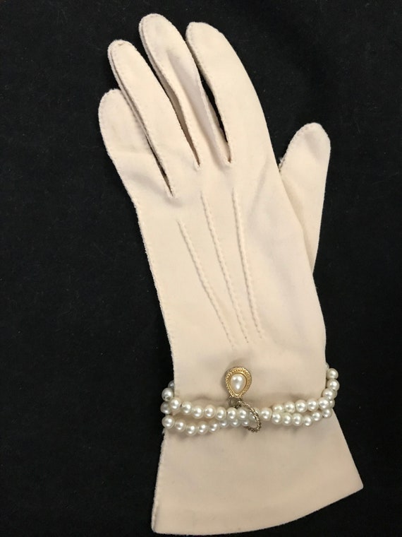 Vintage Off White Movie Star gloves, good conditi… - image 4