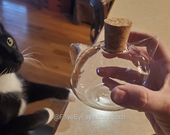 Cat Head Whisker Keeper Glass / Vase