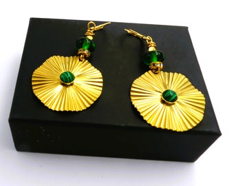 Minimalistische Ohrringe, 18 Karat vergoldetes Messing, Malachit, Glas und Strasssteine, Geschenk für Frauen
