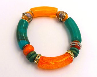 Bracelet élastique, bracelet coloré, bracelet printanier, perles tube incurvées acrylique, perles verre, cadeau femme