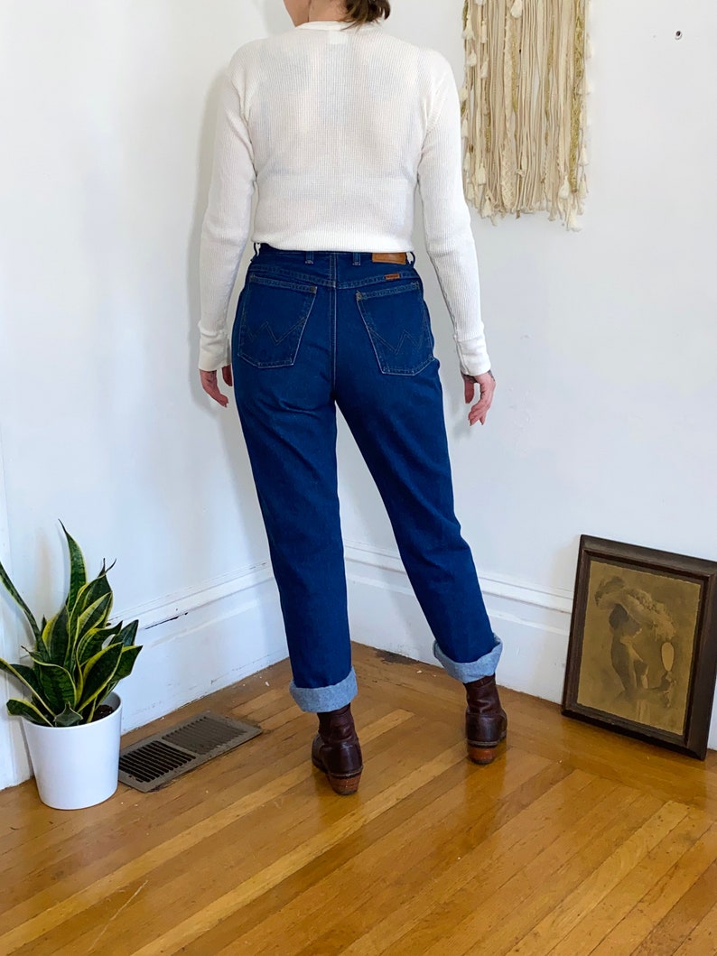 Vintage 70s WRANGLER Rare Dark Wash Embroidered Horse W Slim Straight High Waist Rise Denim Jeans Western Workwear 27 28 Medium