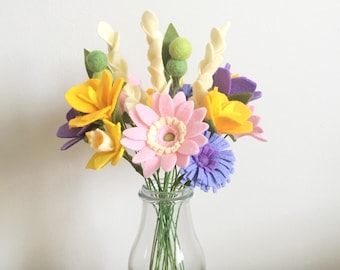 PDF tutorial: DIY felt flowers - Cottage Garden Bouquet (no sew!)