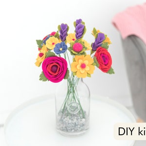 Felt Flower Pattern/tutorial PDF Download: DIY Felt Flowers Sunshine Bee  Bouquet No Sew 