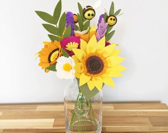 Felt flower pattern/tutorial (PDF download): DIY felt flowers - Sunshine Bee Bouquet (2020 version) - no sew!