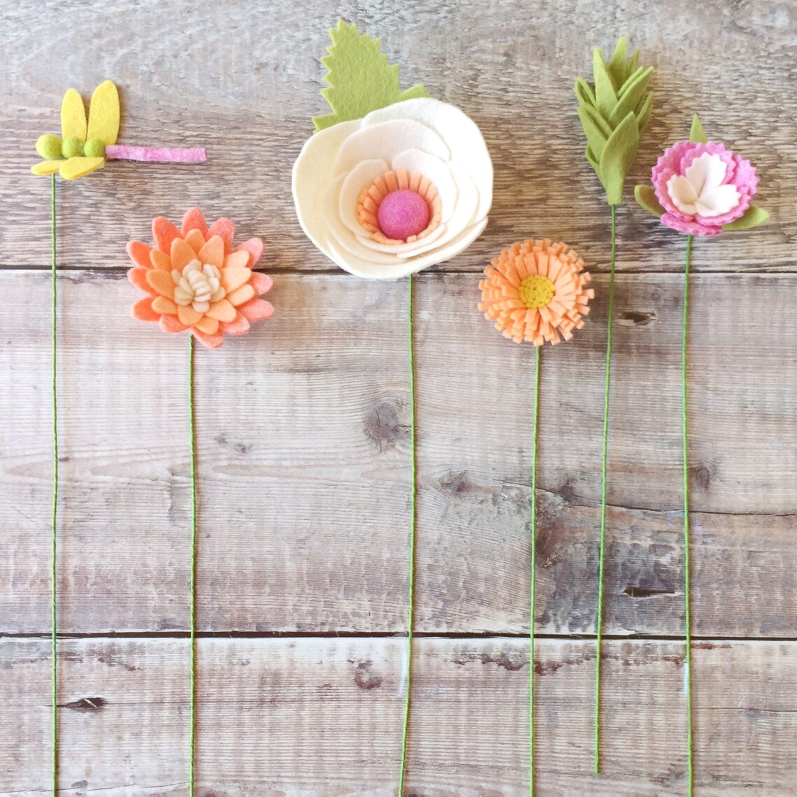 Felt Flower Pattern/tutorial (PDF Download): DIY Felt Flowers Peaches