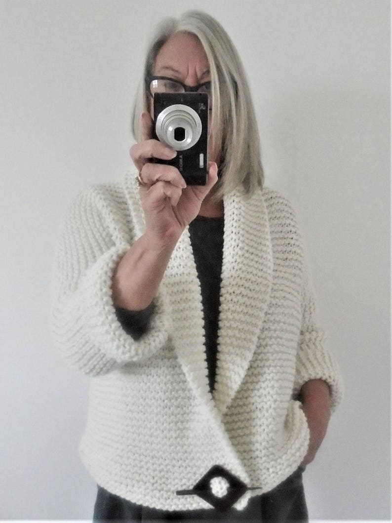 Knitting Pattern for a Chunky Cardigan. Easy knitting pattern. PDF Knitting Pattern. image 3