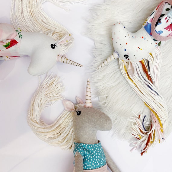 Poupée en tissu licorne, Jouet en peluche licorne, Cheval magique, Poupée  en tissu licorne, Cadeau pour fille, Cadeau de Noël Licorne, Cadeau de Noël  pour fille -  Canada