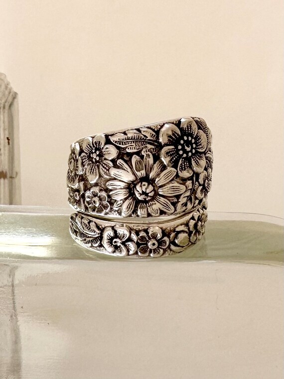 Size 5.5 Vintage Sterling Silver Spoon Ring, Floral