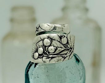 Towle Vintage Sterling Silver Ring, blueberry, fruit