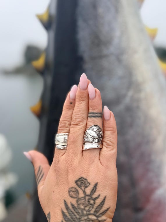 Vintage Sterling Silver Spoon Ring, Nautical, double sided pattern, Tuna