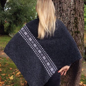 Knitted poncho AUSEKLIS Knitted shawl, cape with Scandinavian pattern Latvian Folk design Different colours image 2