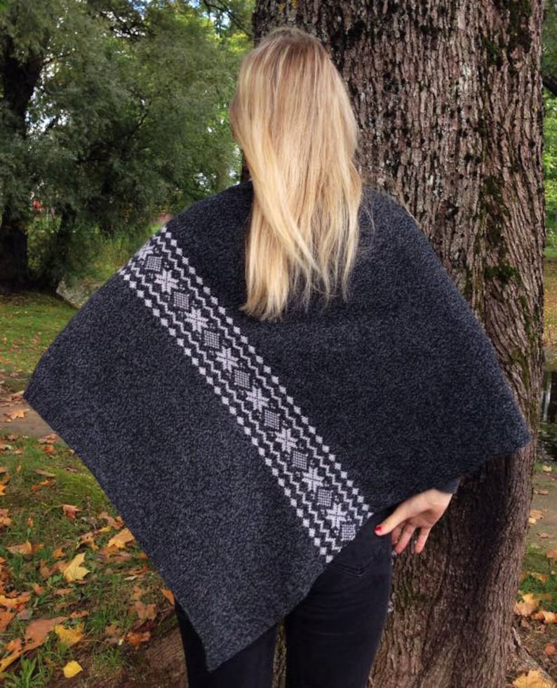 Knitted poncho AUSEKLIS Knitted shawl, cape with Scandinavian pattern Latvian Folk design Different colours image 2