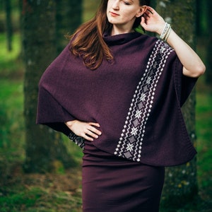 Knitted poncho AUSEKLIS Knitted shawl, cape with Scandinavian pattern Latvian Folk design Different colours image 5