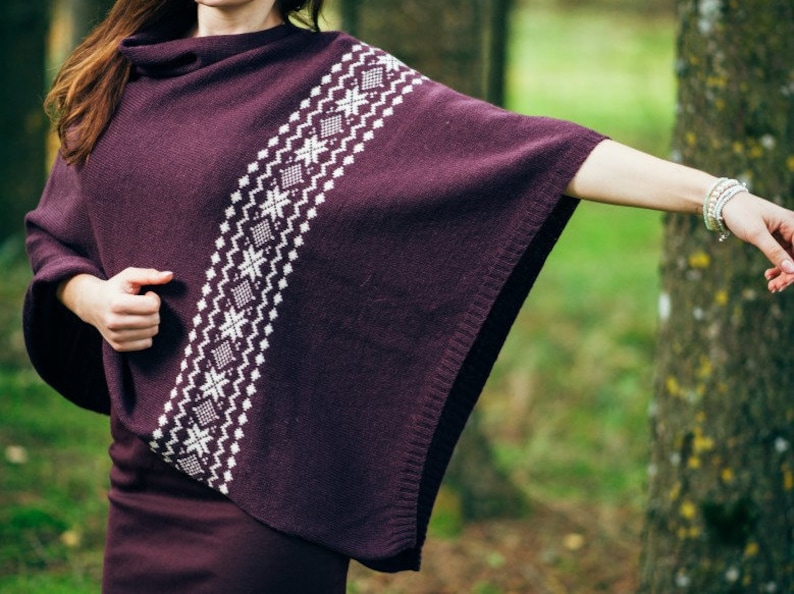 Knitted poncho AUSEKLIS Knitted shawl, cape with Scandinavian pattern Latvian Folk design Different colours image 4