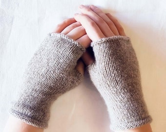 Ecru Cashmere Fingerless Gloves - Artisan Elegance for Your Hands