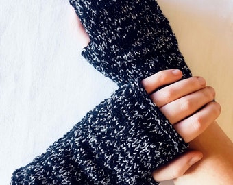 Black Fingerless Gloves in Silver Lamé - Modern Handmade Style for a Chic Touch