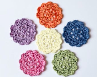 Spring Flower Coasters: Cotton Splendor for Your Table