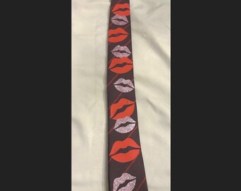 Upcycled Necktie: Concert Outfit Accessory Kiss all the time!