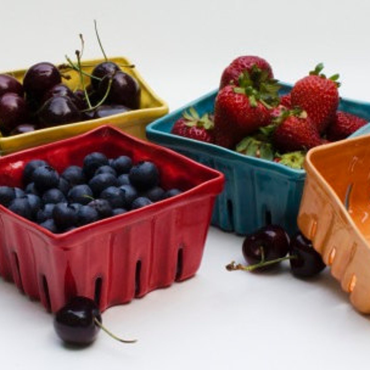 Medium Turqouise Ceramic Berry Basket: Colorful Stoneware Fruit Bowl, Berry Box - Etsy