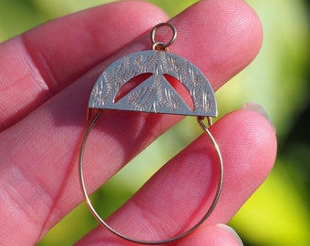 Vintage Solid 14k Yellow Gold Etched Charm Holder Pendant