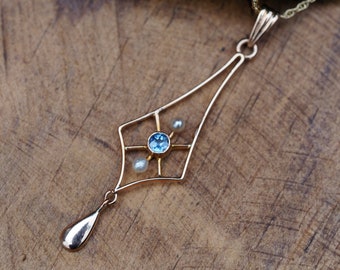Antique Victorian Montana Blue Sapphire Lavalier Pendant Necklace in 10k Yellow Gold