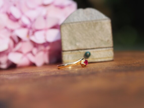 Vintage Solid 14k Yellow Gold Size 6 Ruby and Dia… - image 2