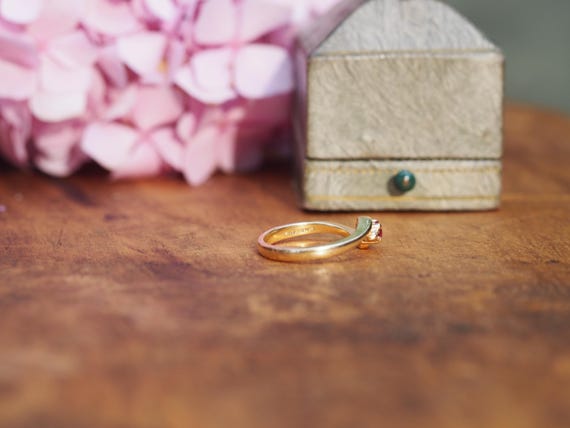 Vintage Solid 14k Yellow Gold Size 6 Ruby and Dia… - image 5