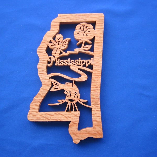 State of Mississippi Wall Hanging (Oak or Walnut)