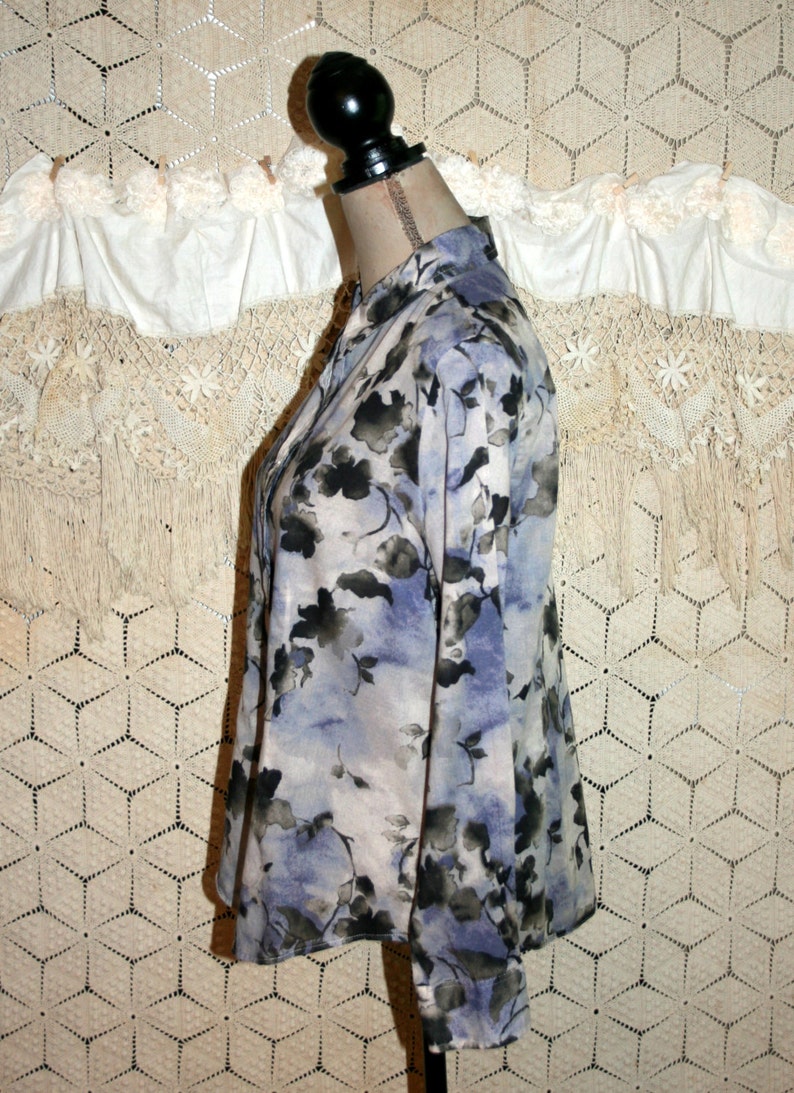 Long Sleeve Cotton Blouse Collared Button Up Shirt Women Medium Purple Gray Abstract Print Floral Top Coldwater Creek 90s Vintage Clothing