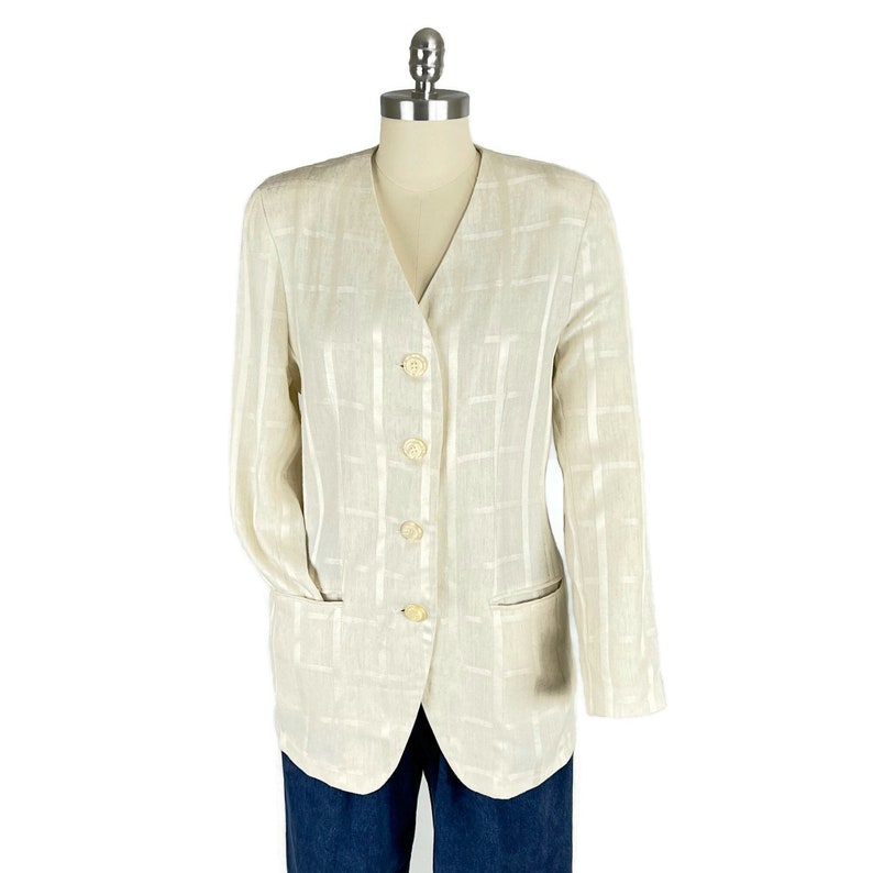 S-M 80s Cream Fitted Long Blazer, Collarless Shoulder Pad Tailored Jacket, Spring Summer 1980s Clothes Women Vintage PETITE SOPHISTICATE image 4
