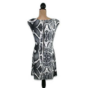 M 90s Y2K Short Snake Print Dress Medium, Cap Sleeve Jersey Knit Bodycon Mini Dress, Reptile Gray Black White, Club Clothes Women Vintage image 6