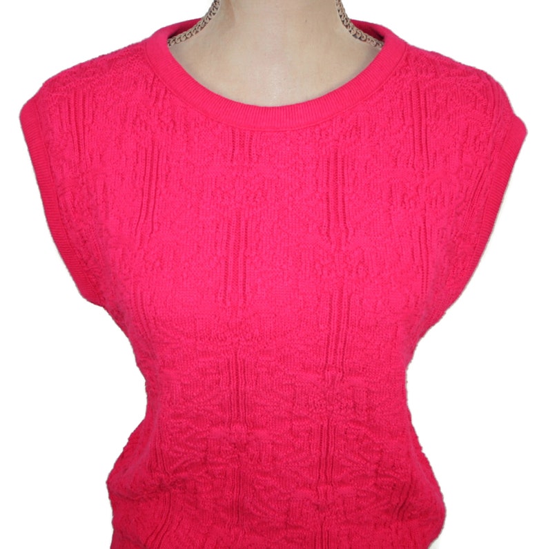 S-M 80s Sleeveless Sweater Vest, Hot Pink Raspberry Cotton Knit Top, Cap Sleeve Preppy Spring Clothes Women, Vintage 1980s Small Medium image 4