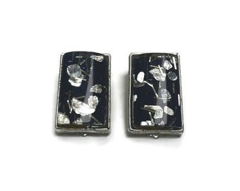 Midnight Blue and Silver Confetti Lucite Earrings, Vintage 1950s Clip Earrings, Costume Jewelry