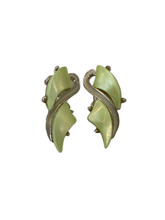 1950s Pale Green Moonglow Lucite Clip Earrings, T… - image 2