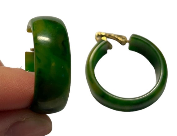 Bakelite hoop earrings deals