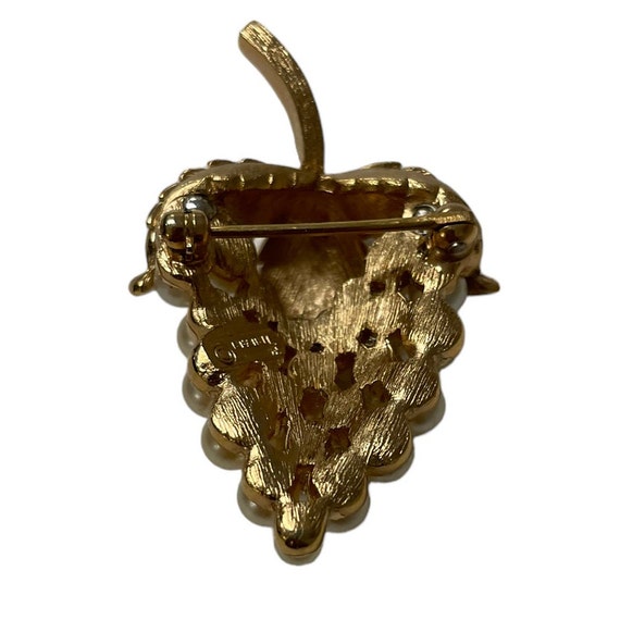 Signed Crown Trifari Brooch, 1950s Gold Tone and … - image 3