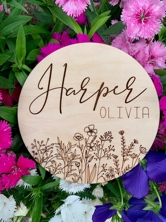 Floral Wooden Baby Name Announcement Sign | Custom Flower Engraved Baby Name Plaque | Modern Birth Announcement | Newborn Photo Prop Il_570xn