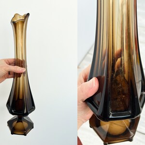 ONE Vintage Mid Century Swung Vase Vibrant Blown Glass Tall Narrow Vase MCM Slag Glass Vase Fenton Amberina Hobnail Viking L.E. Smith Brown Vase