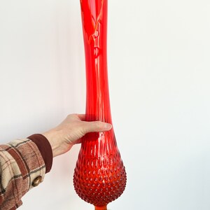 ONE Vintage Mid Century Swung Vase Vibrant Blown Glass Tall Narrow Vase MCM Slag Glass Vase Fenton Amberina Hobnail Viking L.E. Smith Large Fenton Hobnail