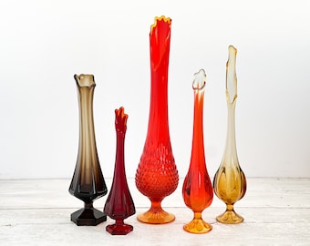 ONE Vintage Mid Century Swung Vase - Vibrant Blown Glass - Tall Narrow Vase- MCM Slag Glass Vase- Fenton Amberina Hobnail- Viking L.E. Smith