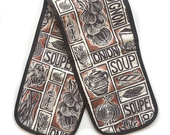 French Onion Soup Illustrated Recipe Organic Cotton Double Oven Glove, comes with cooking instructions.